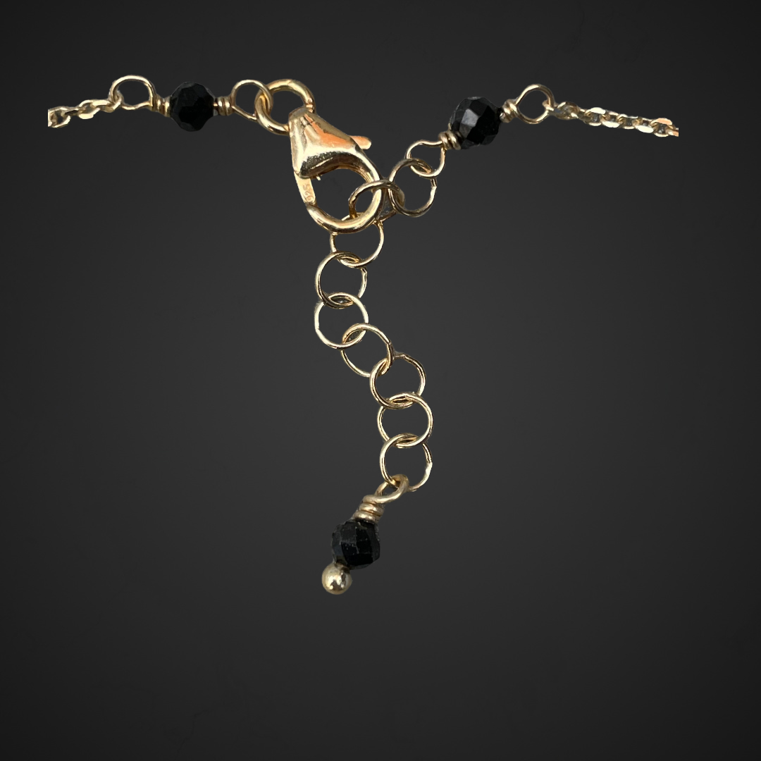 Bracelet plaqué or avec pierres d'onyx