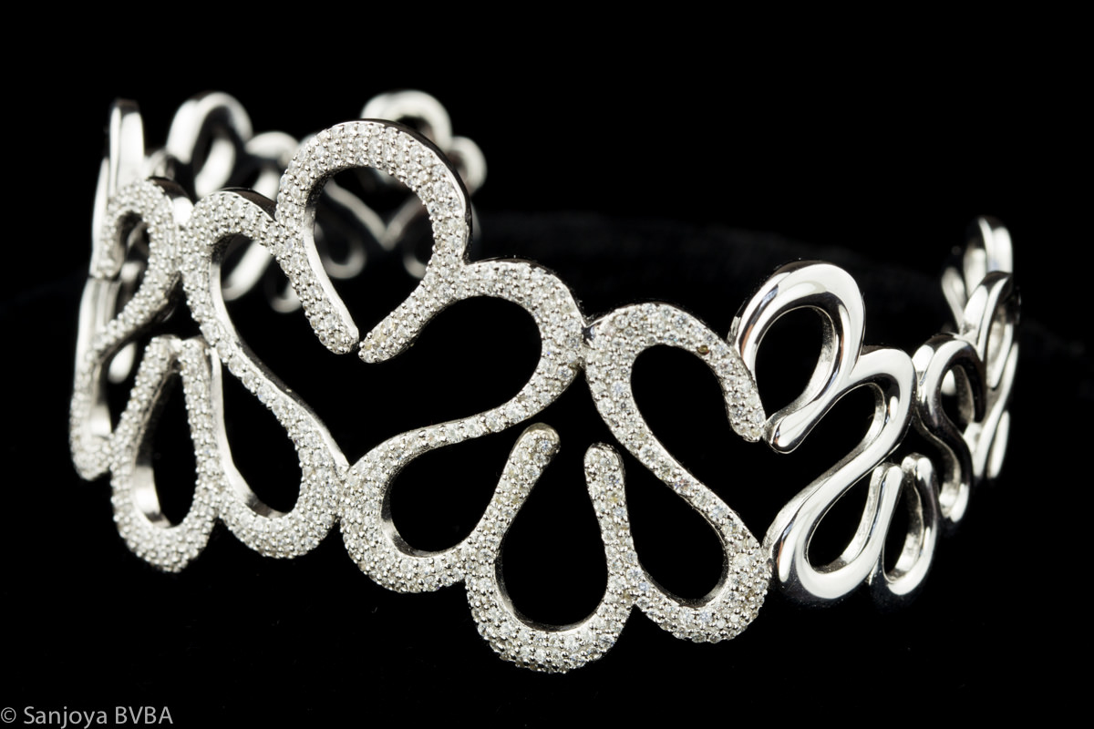 Silver bangle with CZ
