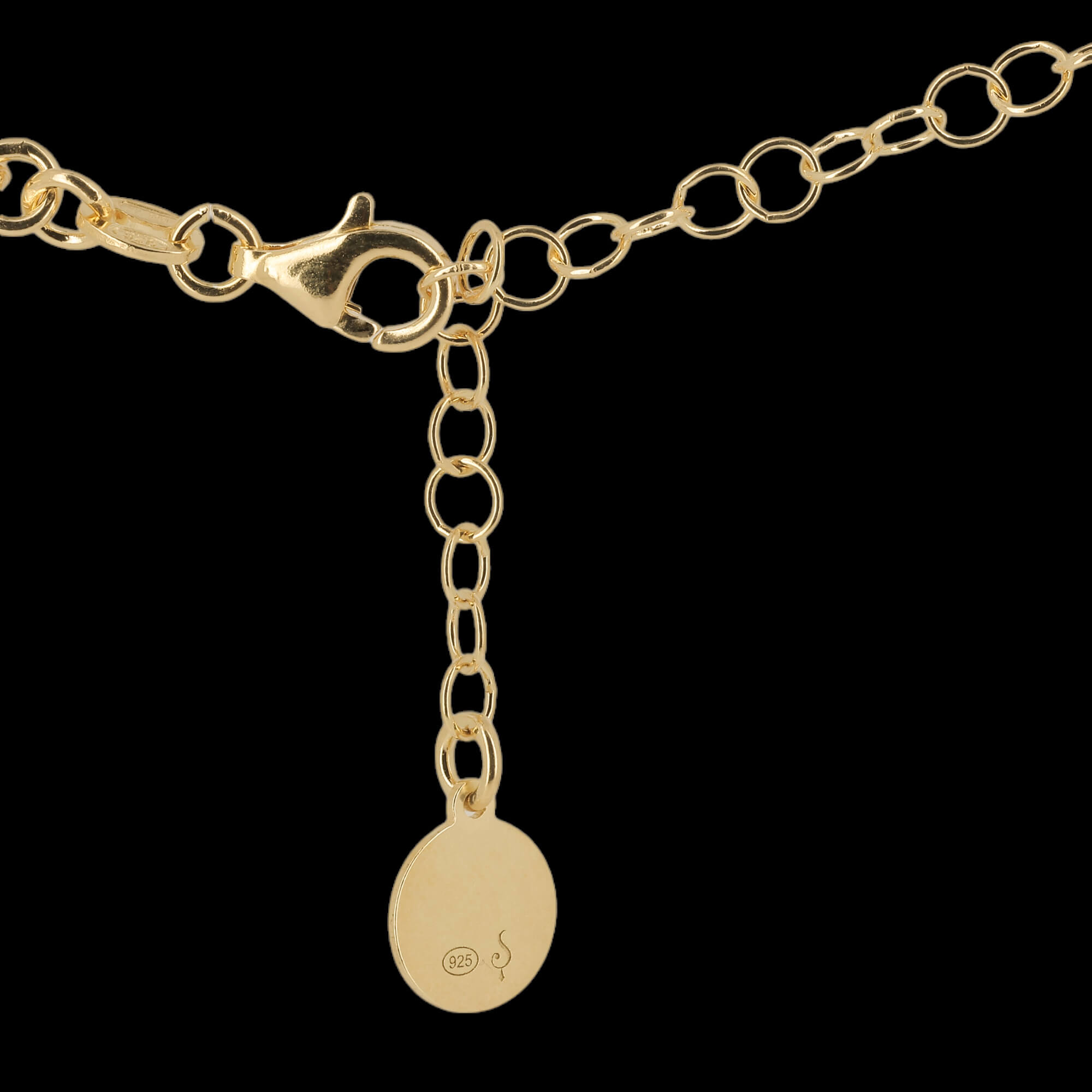 Short gold plated and oval link chain