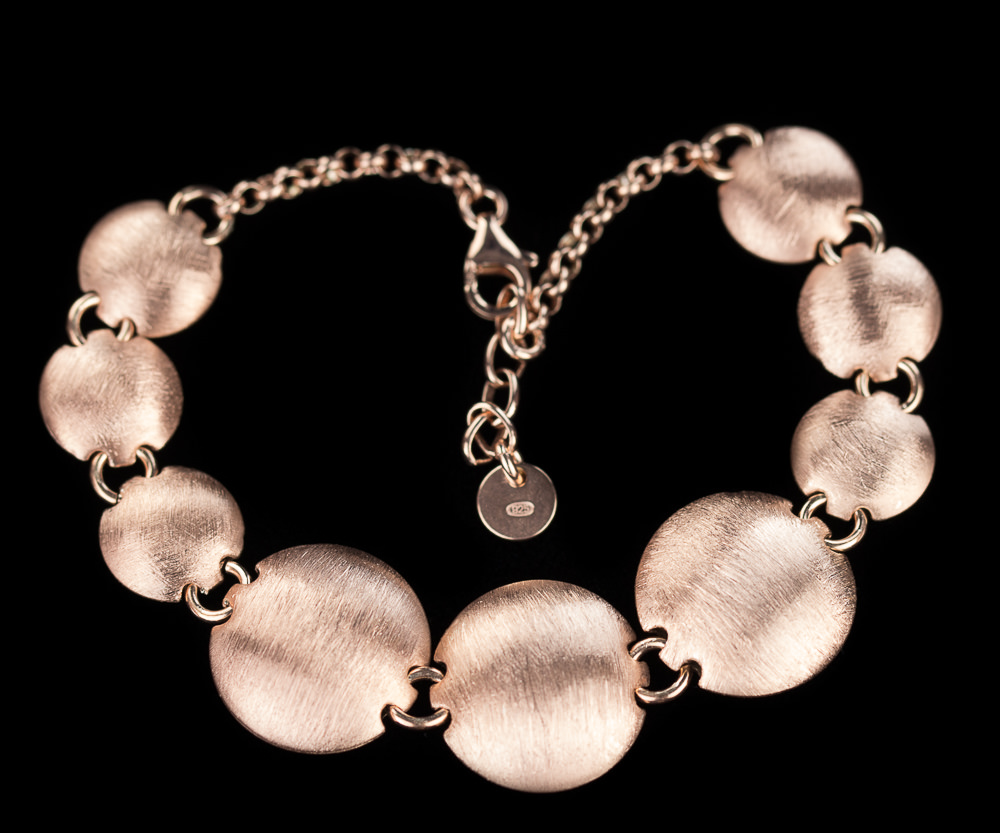 CR0416004 - Rosé armband met bolletjes