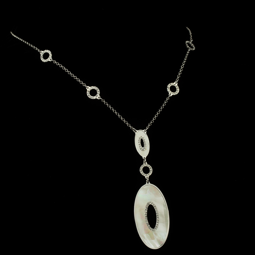 Silver necklace necklace with pendant of two ovals