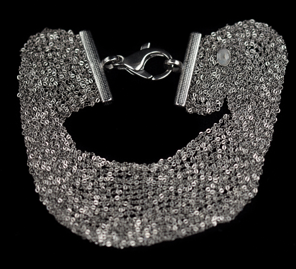 Dark gray slim bracelet multiple chains