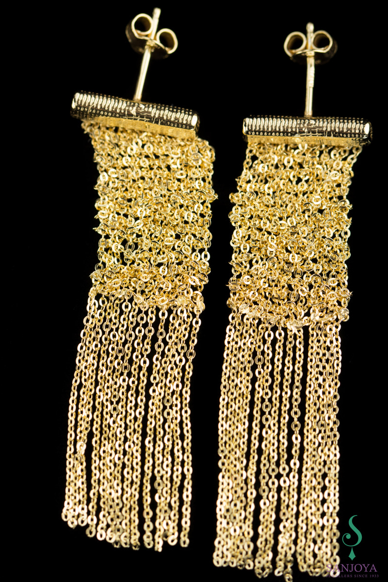 Goldplated earrings of several necklaces, narrow version