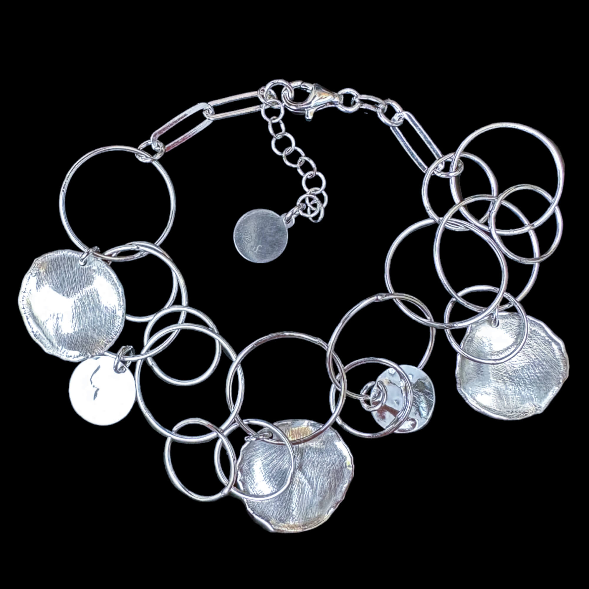 Bracelet maillons ronds en argent ouvert et fermé