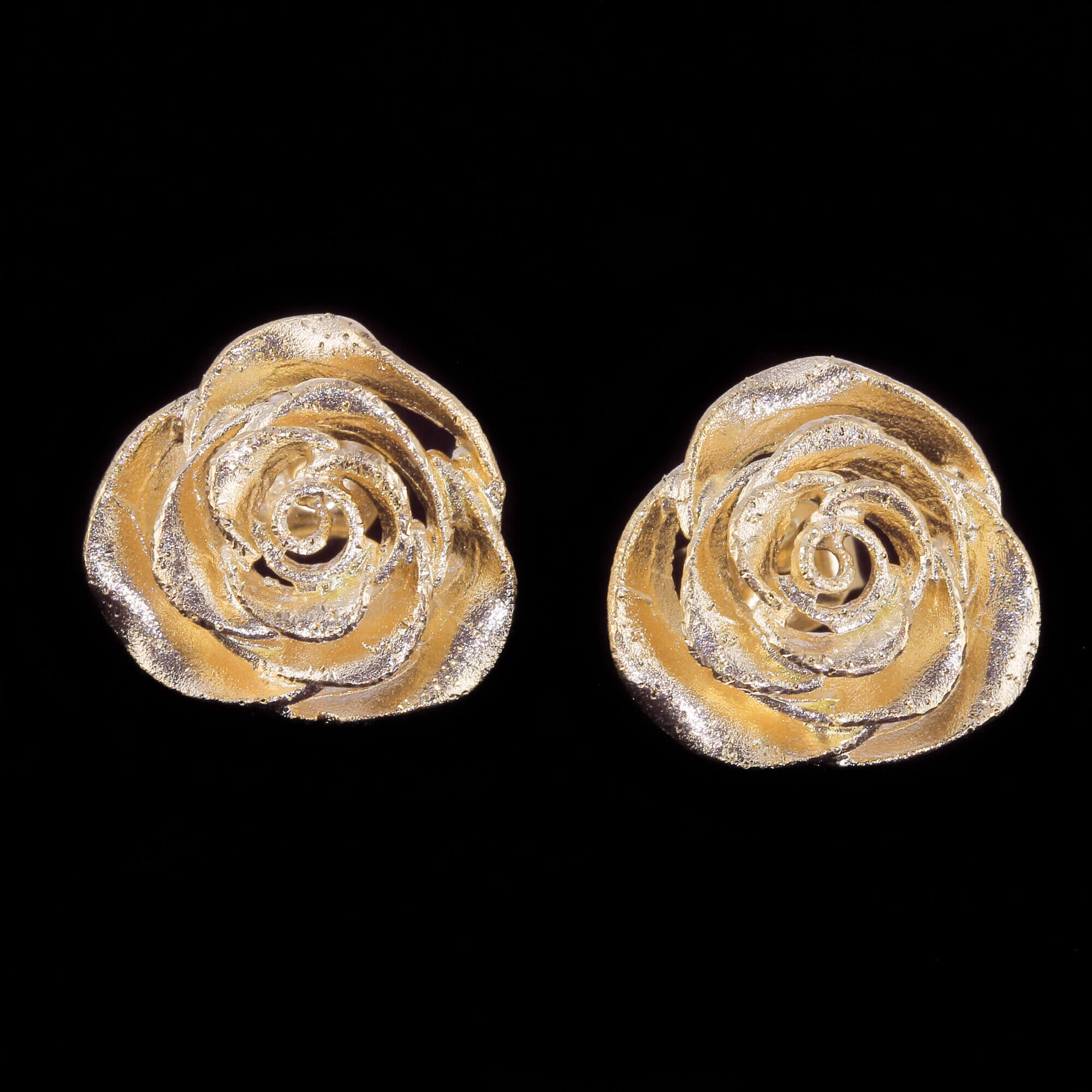 Small and beautiful gold flower earrings