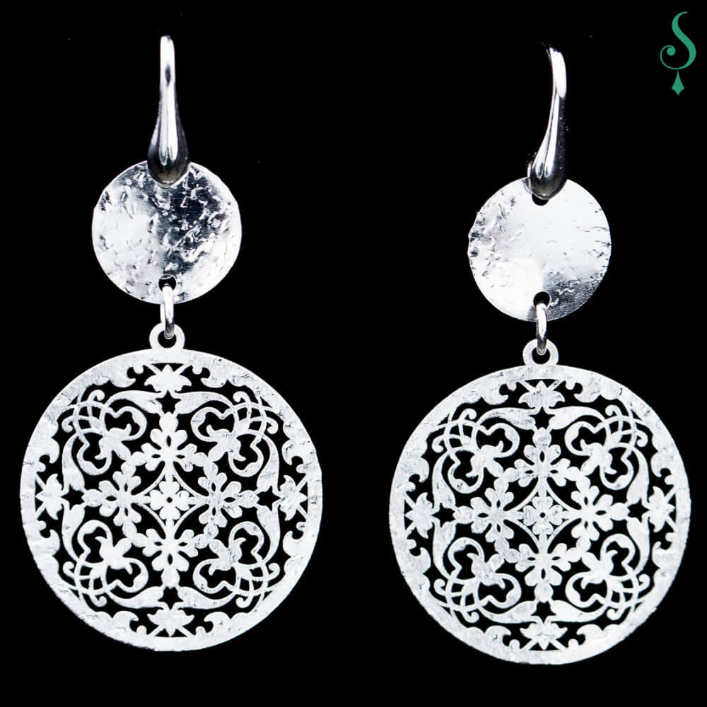 Silver Sanjoya earrings, short and dependent