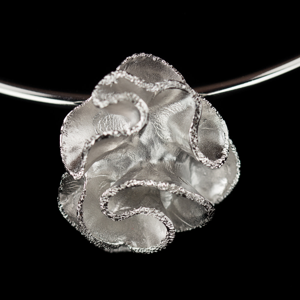 Silver necklace with diamond-tipped flower pendant "Big"