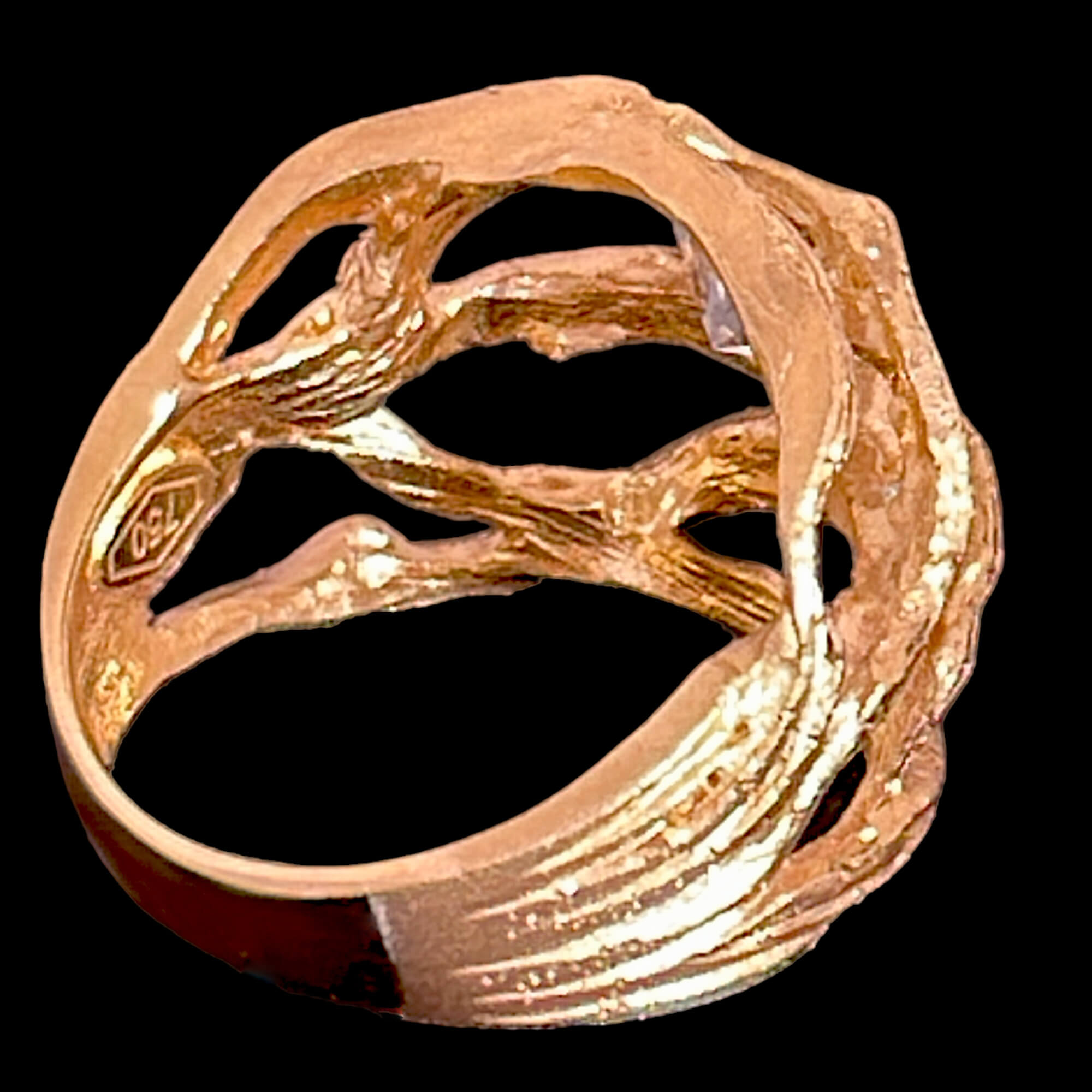 Magnificent gold ring of 18kt with a lab diamond