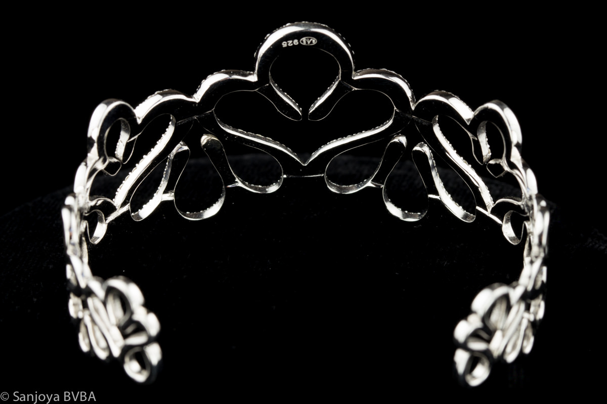 Silver bangle with CZ