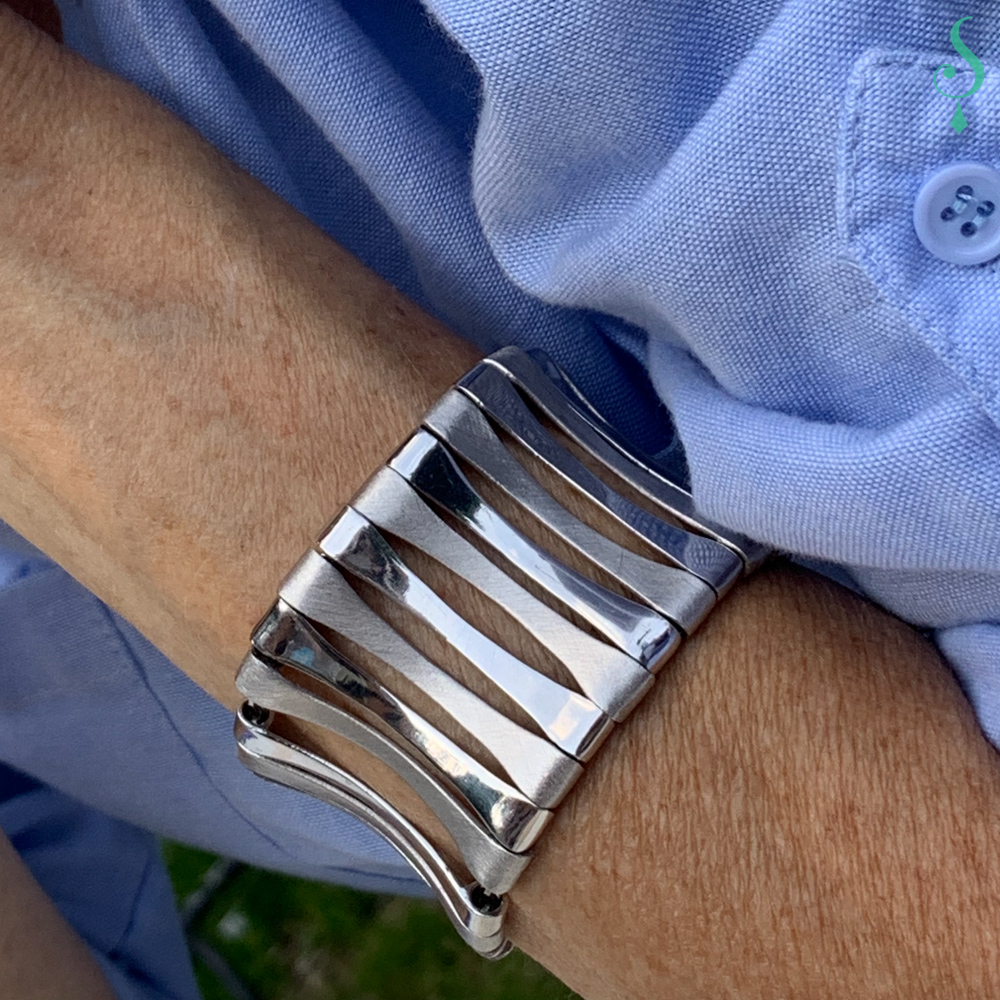 OGI062001 - Brede zilveren armband met matte en gepolijste schakels