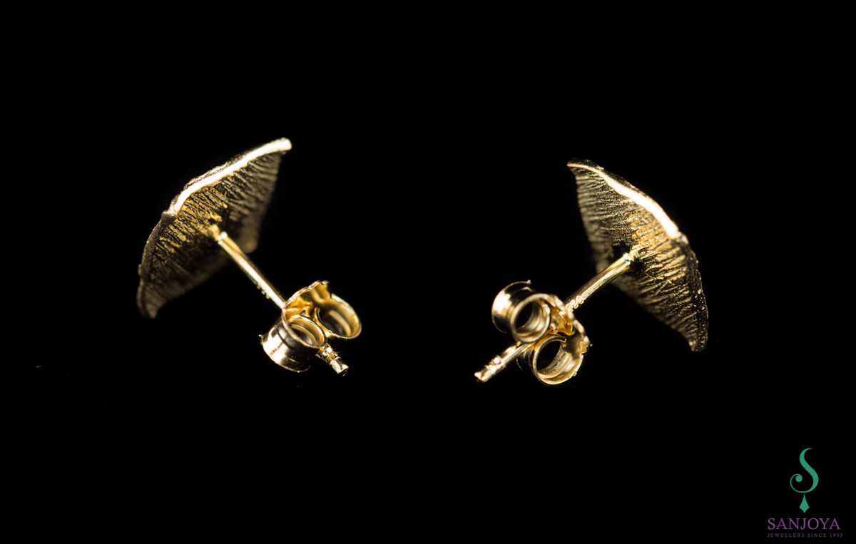 Beautiful square earrings made of goldplated silver