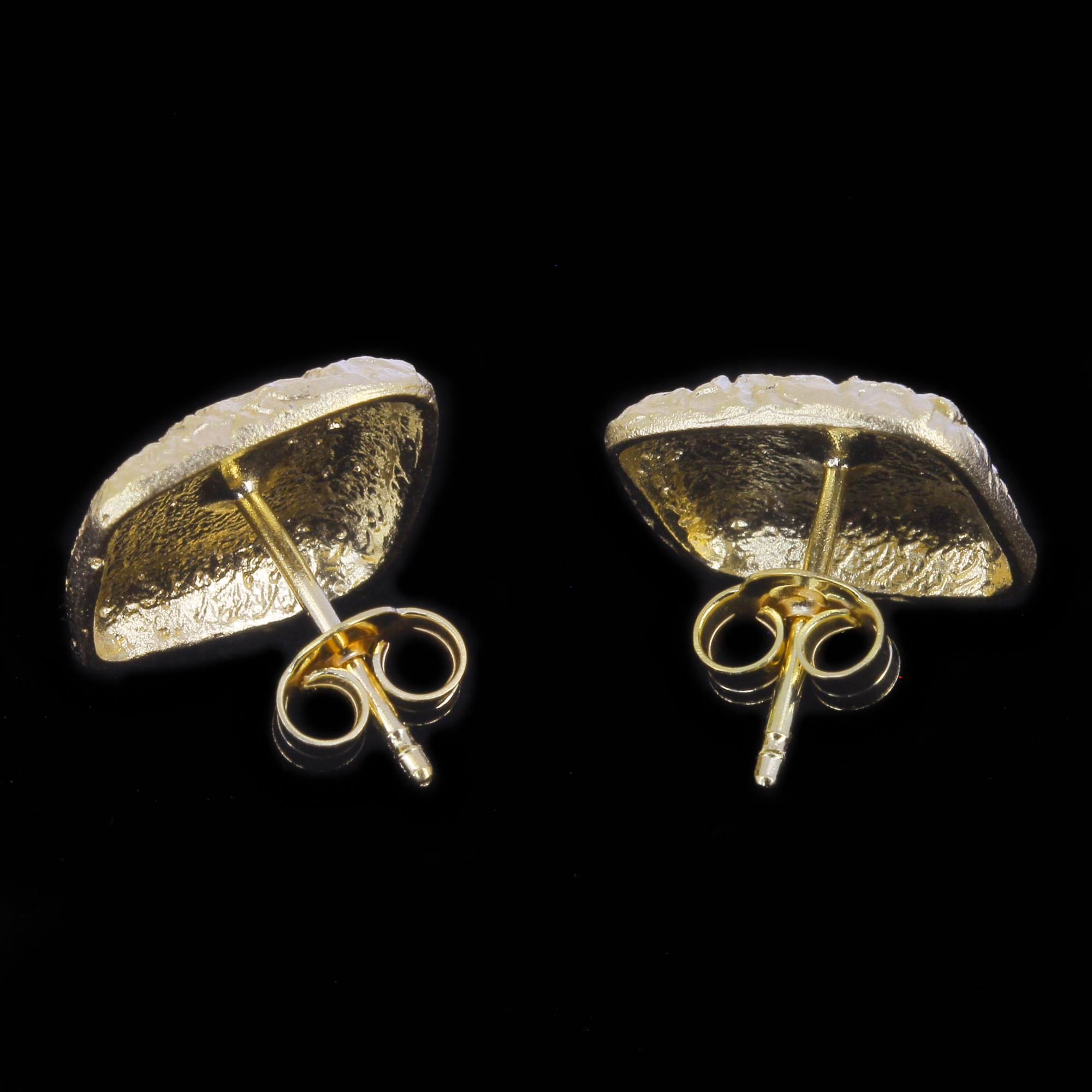 Gold plated squares Earrings with rounded corners