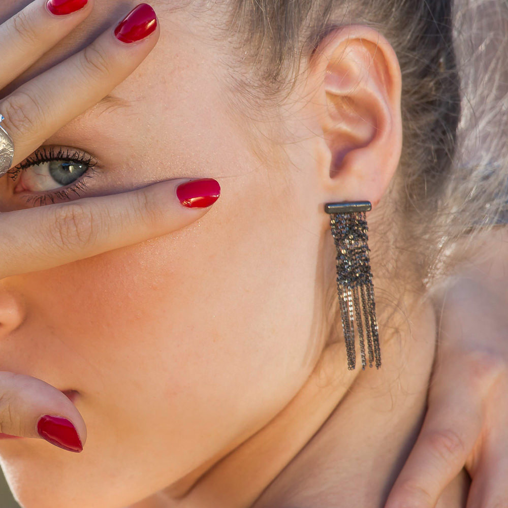 Dark gray slim earrings multiple chains