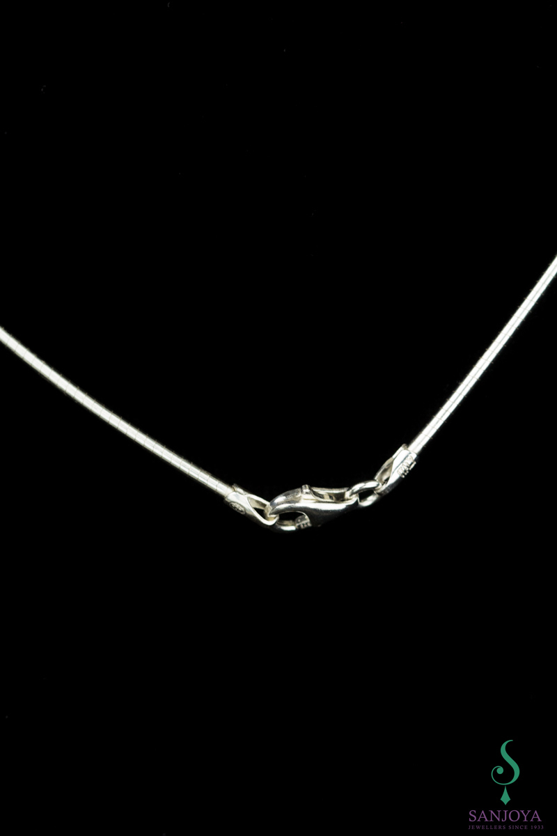 Polished silver pendant without chain