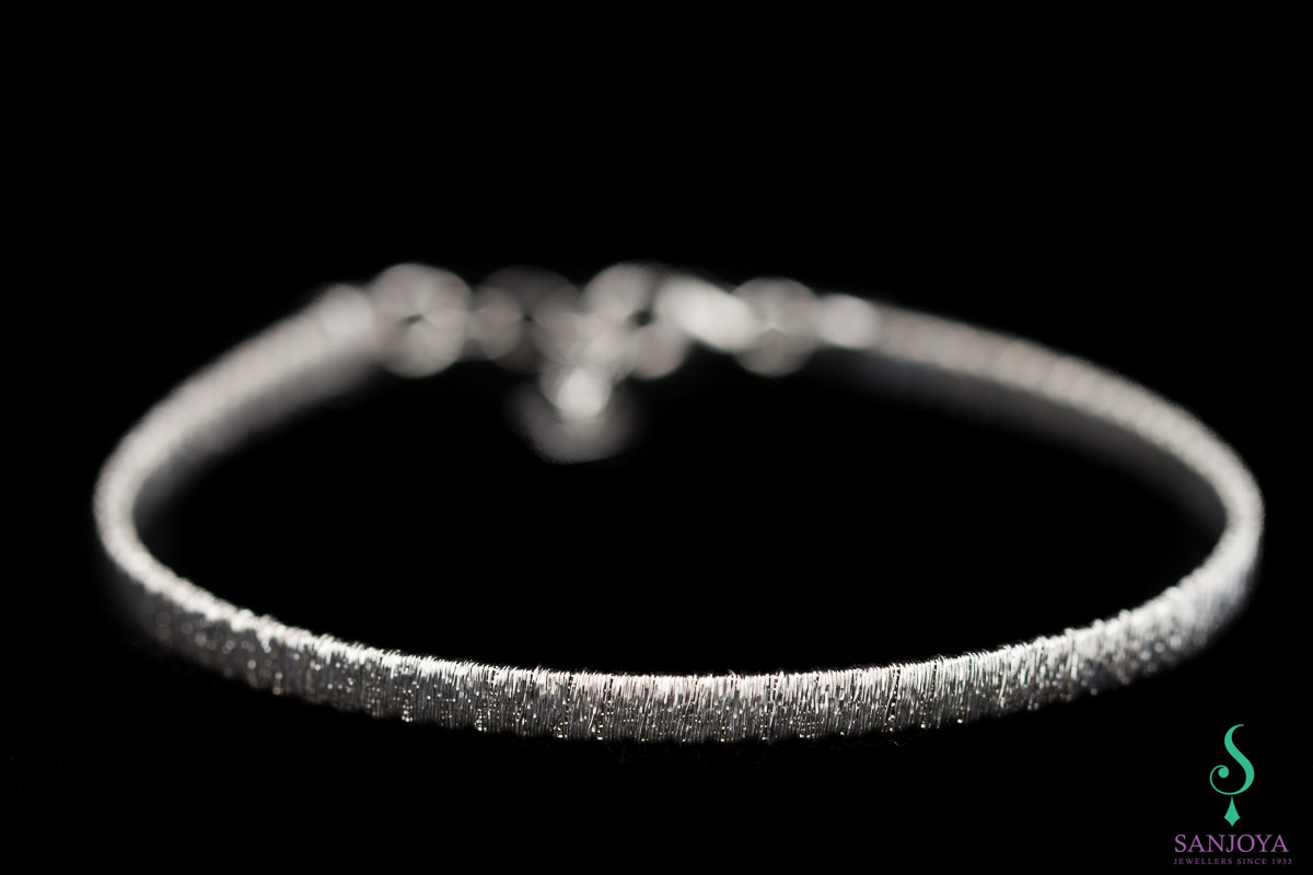 Refined silver bracelet; 4mm