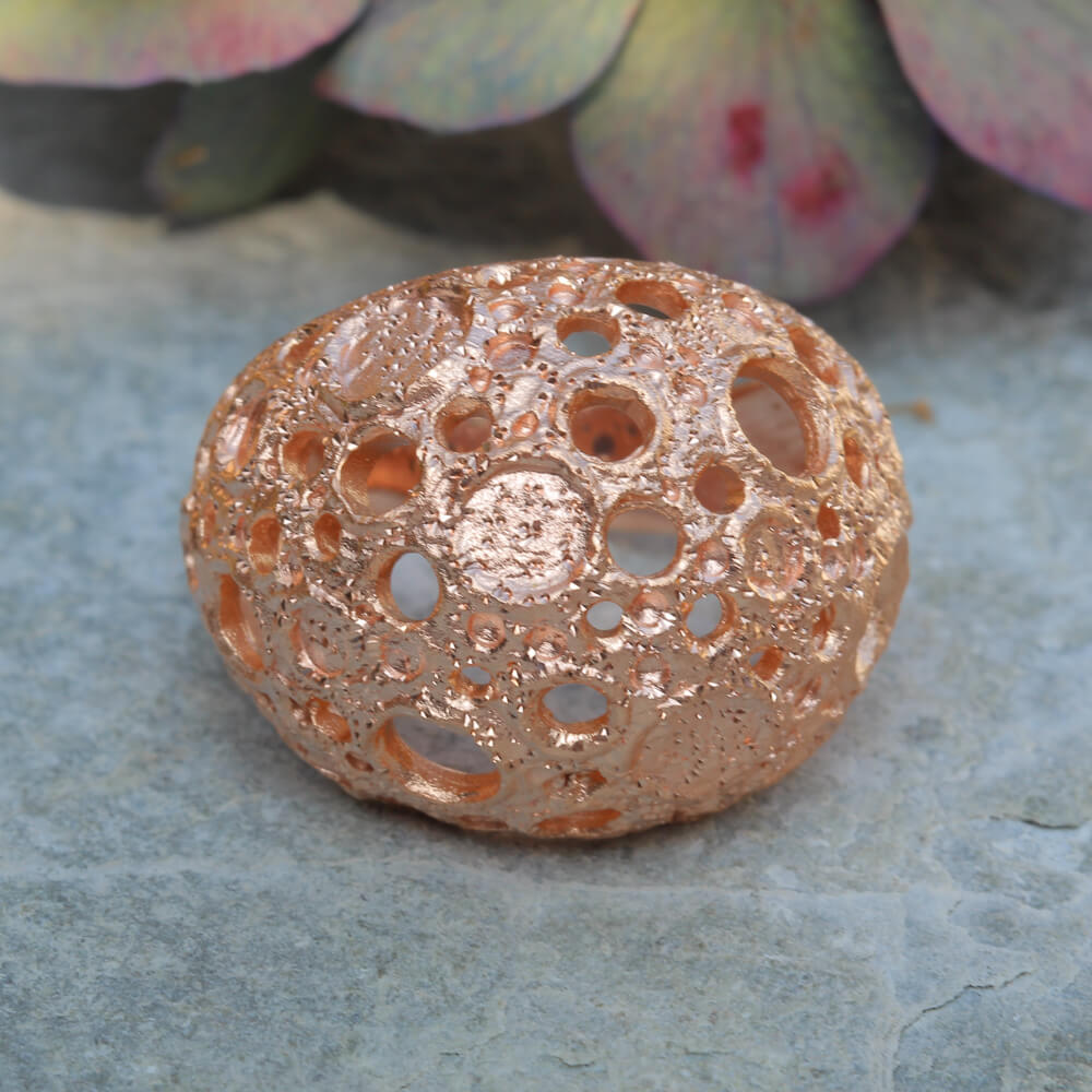 Machined and rosé spherical ring