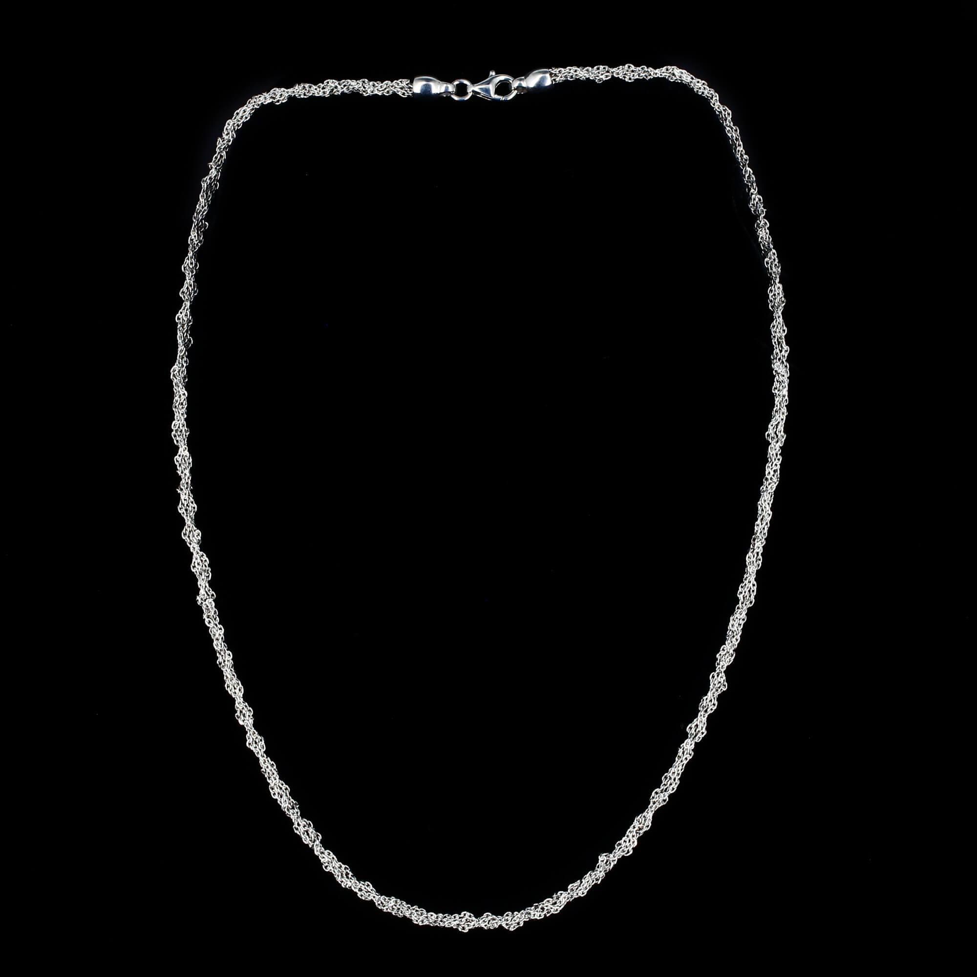 Short interwoven silver necklace