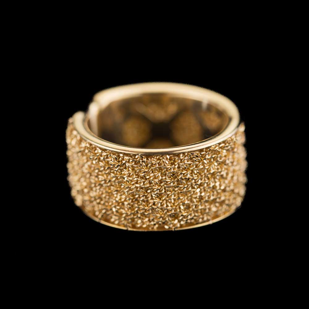 Special gold-plated and interwoven ring