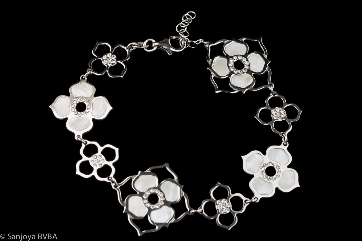 SC0714040 - Bloemetjes armband van zilver, parelmoer en zirkonia