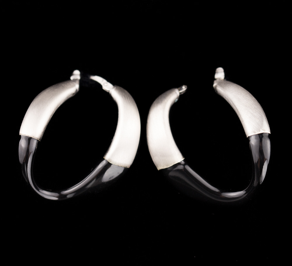 Matt silver earrings with black enamel