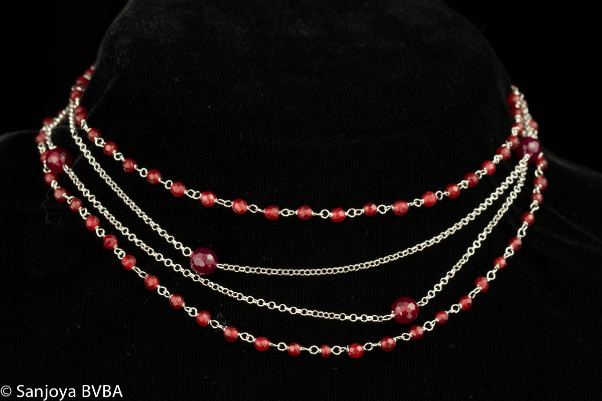 Double silver necklace with red stones