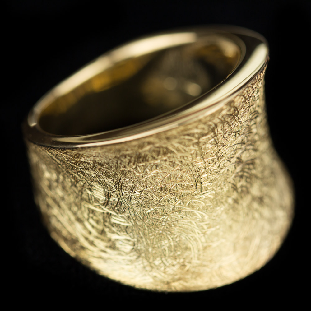 Gold plated matt Sanjoya ring