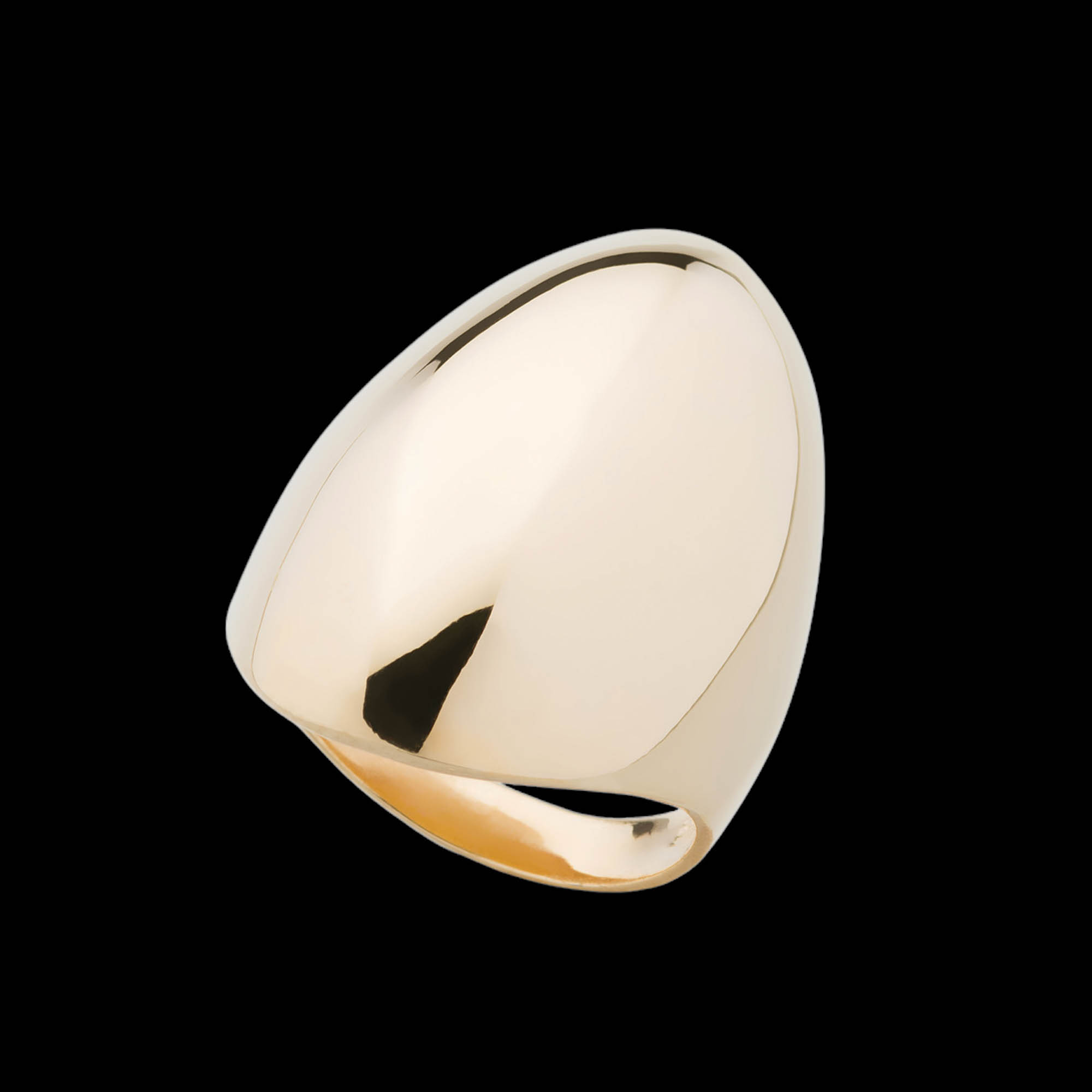 Tight 14kt gold polished and elongated ring