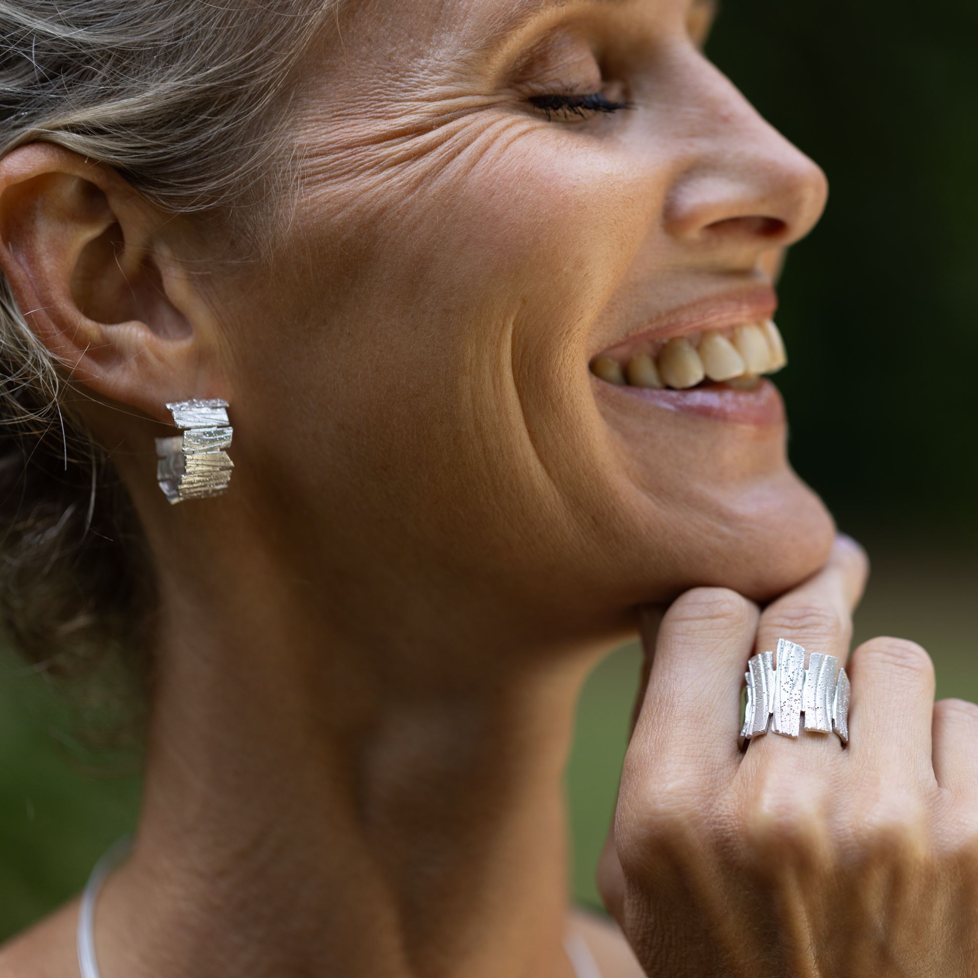 Bague barres d'argent