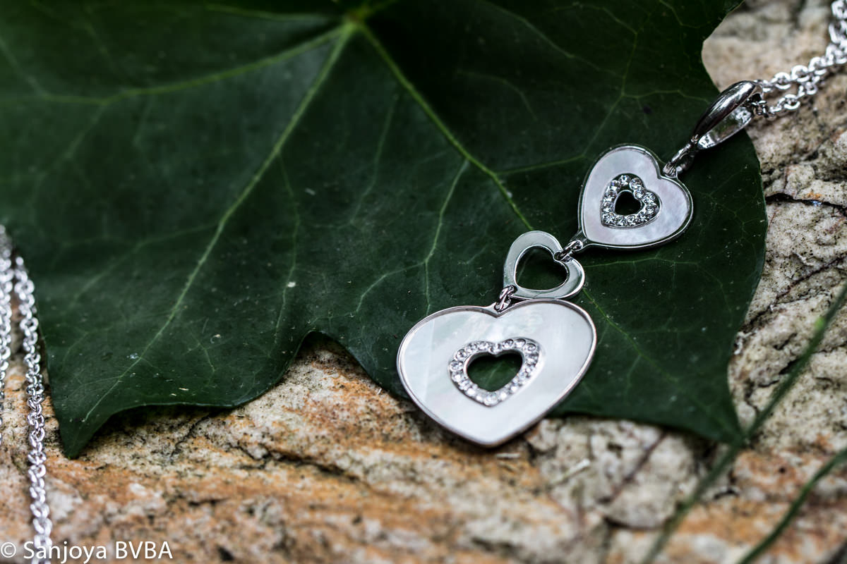 Italian silver necklace with pendant of 2 drop hearts